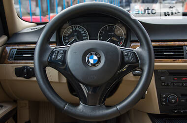 Седан BMW 3 Series 2005 в  фото 30 Седан BMW 3 Series 2005 в