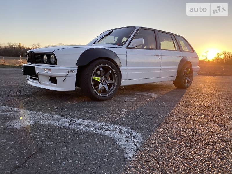 Універсал BMW 3 Series 1989 в 