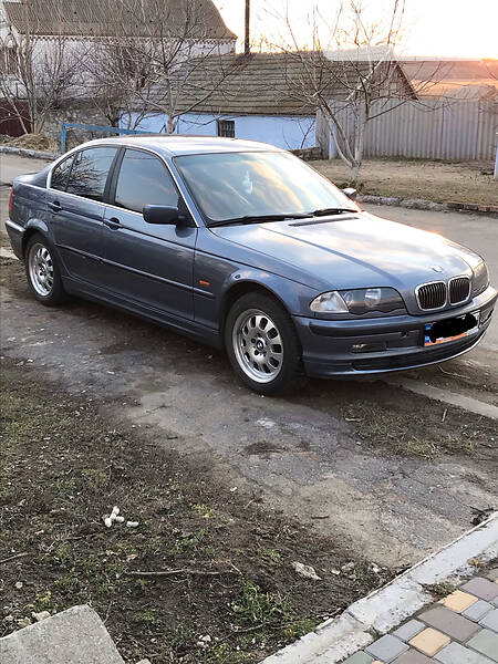 Седан BMW 3 Series 2001 в 