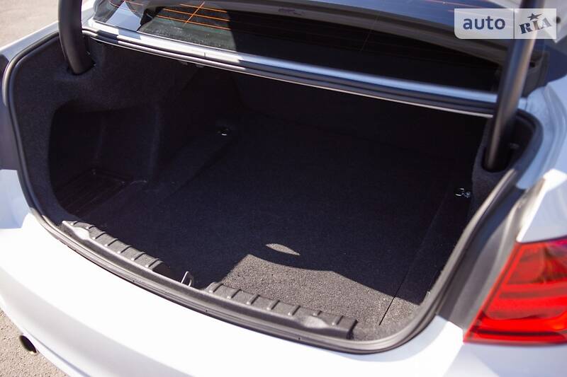 Седан BMW 3 Series 2015 в Кривому Розі фото 8 Седан BMW 3 Series 2015 в Кривому Розі