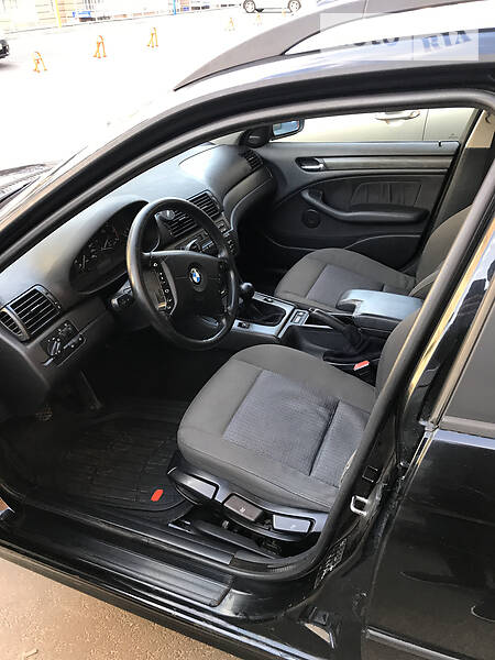 Універсал BMW 3 Series 2002 в Вишневому