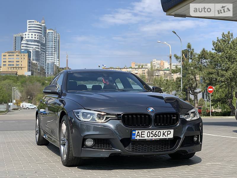 Седан BMW 3 Series 2015 в 
