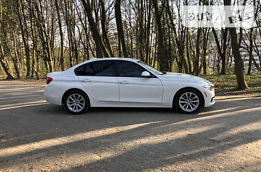 Седан BMW 3 Series 2018 в Львові