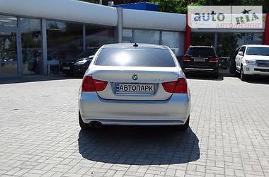 Седан BMW 3 Series 2010 в 