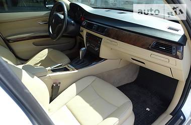Седан BMW 3 Series 2010 в 
