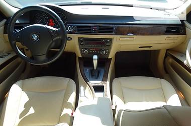 Седан BMW 3 Series 2010 в 