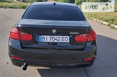 Седан BMW 3 Series 2015 в Кременчуге