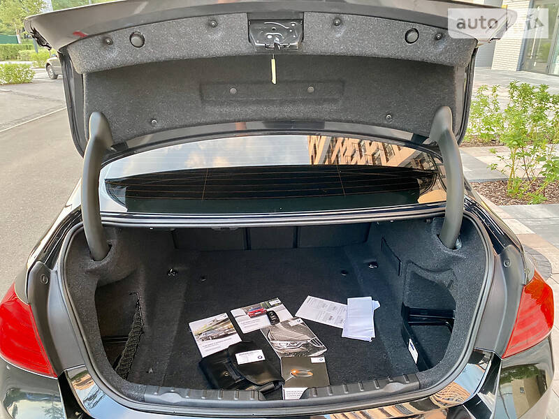 Седан BMW 3 Series 2014 в Києві