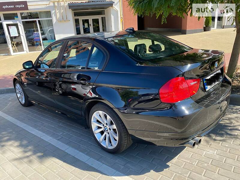 Седан BMW 3 Series 2011 в Києві фото 5 Седан BMW 3 Series 2011 в Києві