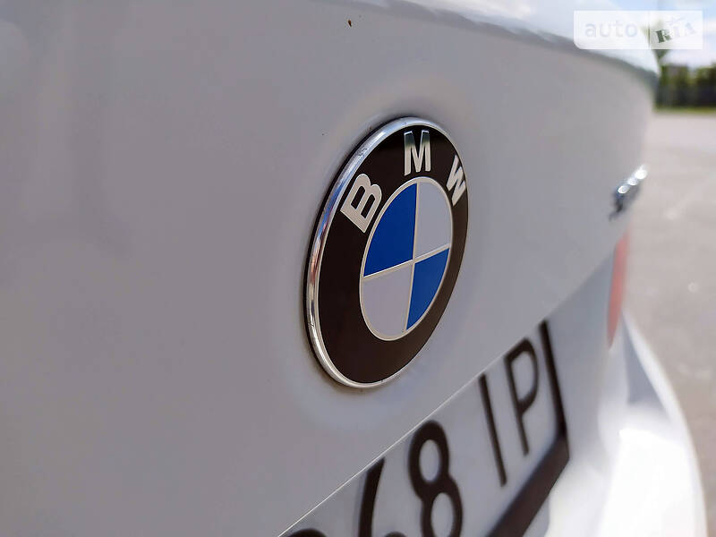 Седан BMW 3 Series 2015 в Харкові