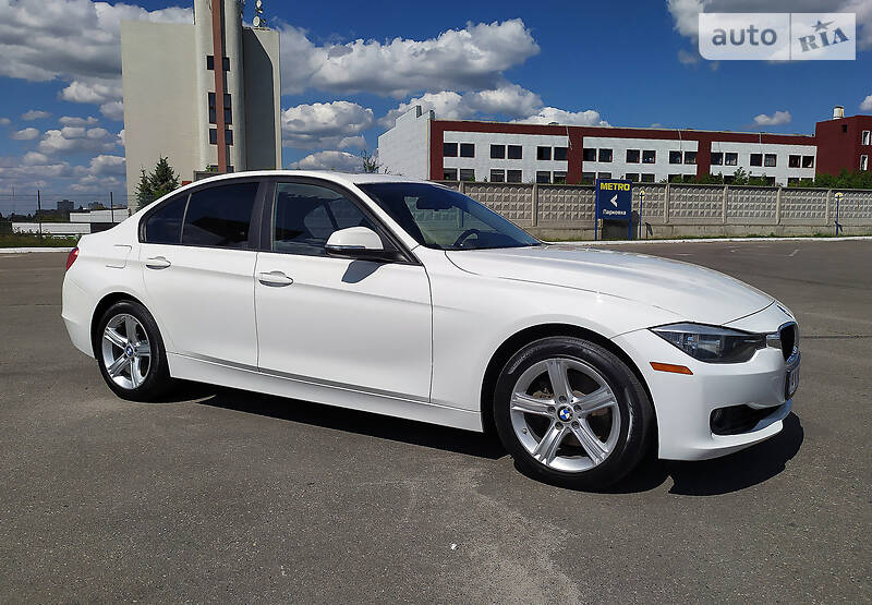 Седан BMW 3 Series 2015 в Харкові