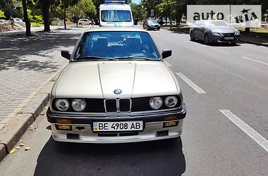 Седан BMW 3 Series 1984 в Николаеве