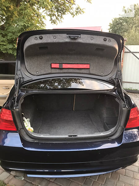 Седан BMW 3 Series 2010 в Києві фото 5 Седан BMW 3 Series 2010 в Києві