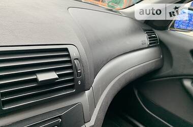 Седан BMW 3 Series 2004 в 