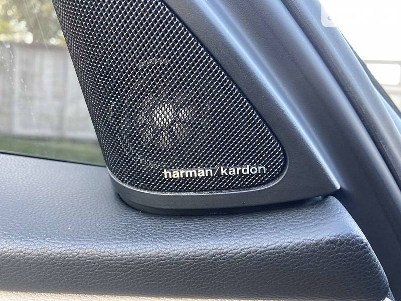 Седан BMW 3 Series 2010 в Харкові