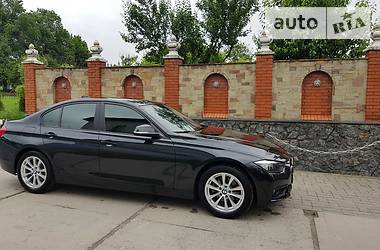 Седан BMW 3 Series 2017 в Хмельницком