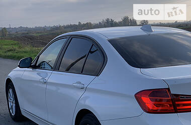 Седан BMW 3 Series 2013 в Дубно