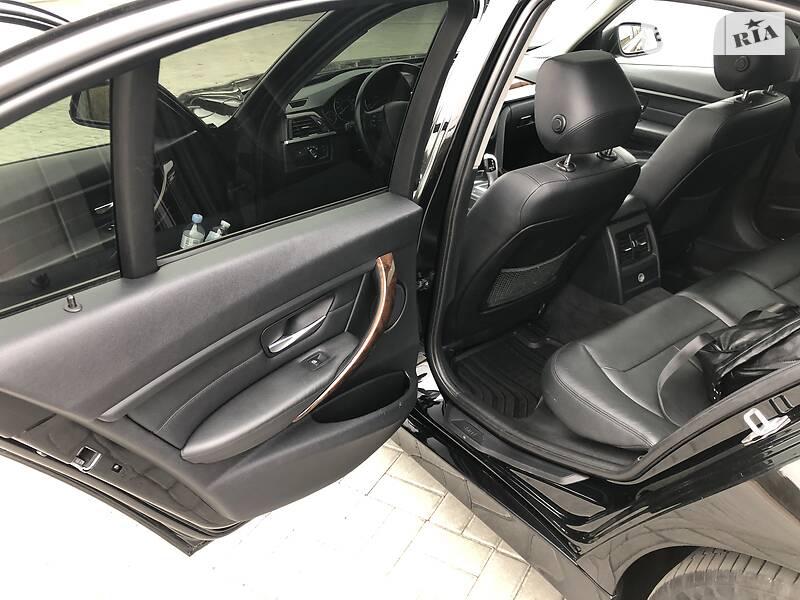 Седан BMW 3 Series 2013 в Житомире