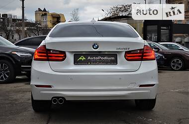 Седан BMW 3 Series 2014 в Киеве