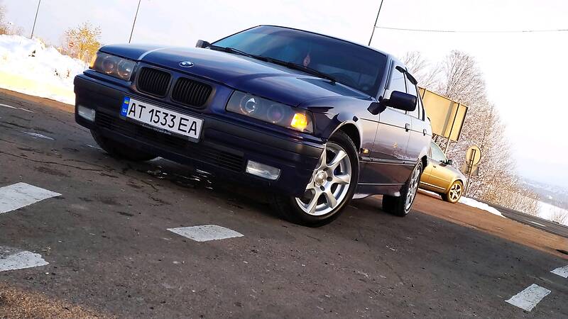 Седан BMW 3 Series 1997 в Дрогобыче