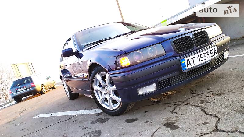 Седан BMW 3 Series 1997 в Дрогобыче