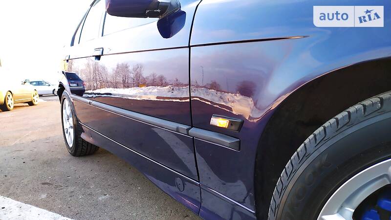 Седан BMW 3 Series 1997 в Дрогобыче