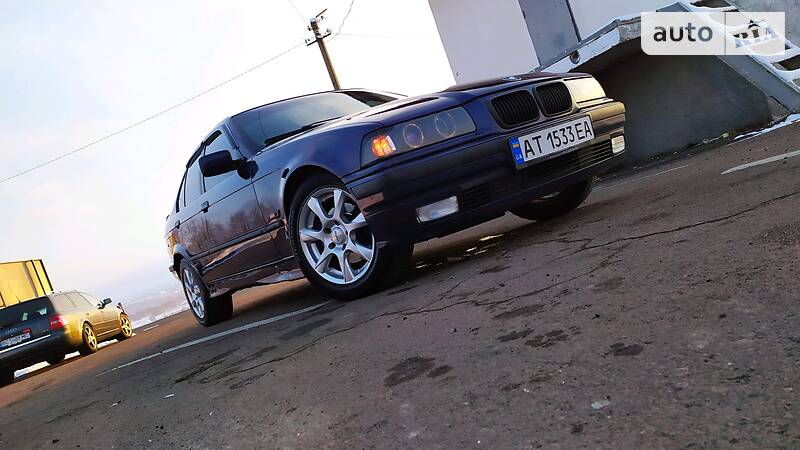 Седан BMW 3 Series 1997 в Дрогобыче