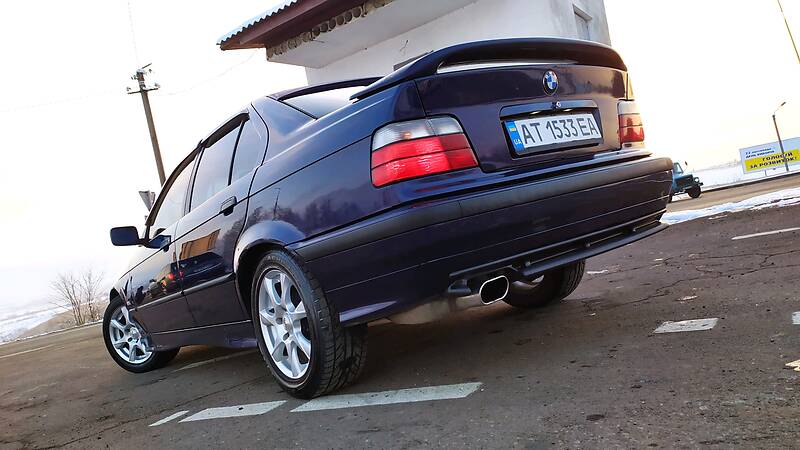 Седан BMW 3 Series 1997 в Дрогобыче