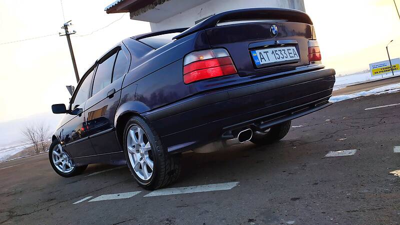 Седан BMW 3 Series 1997 в Дрогобыче
