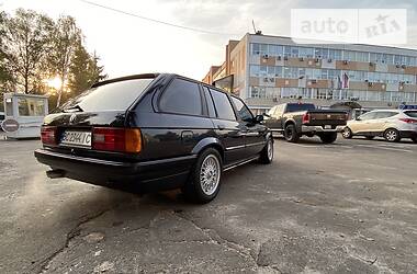Универсал BMW 3 Series 1989 в Львове