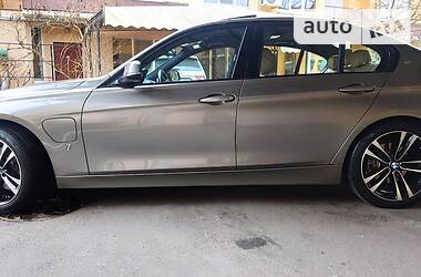 Седан BMW 3 Series 2018 в Одессе