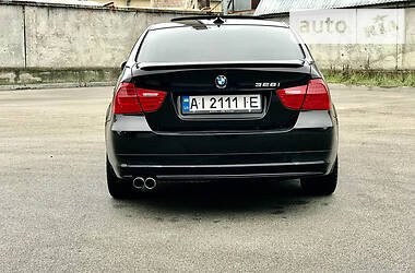 Седан BMW 3 Series 2010 в Киеве