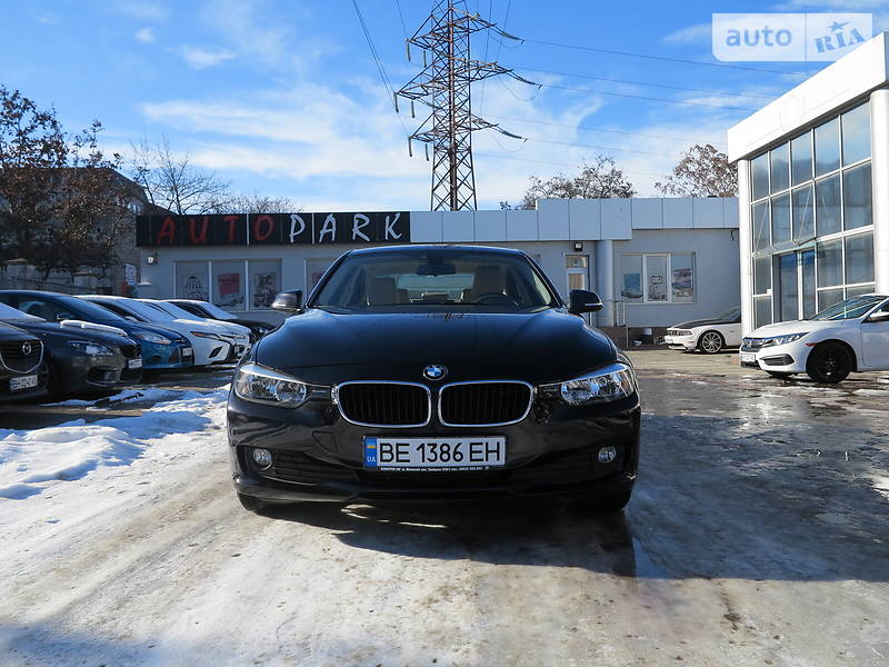 Седан BMW 3 Series 2015 в Одессе