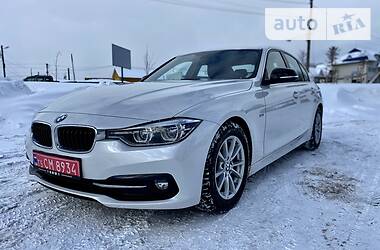 Седан BMW 3 Series 2016 в Ровно