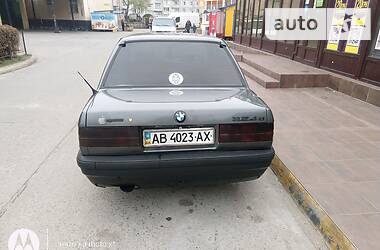 Седан BMW 3 Series 1988 в Нетешине