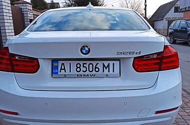 Седан BMW 3 Series 2015 в Василькові