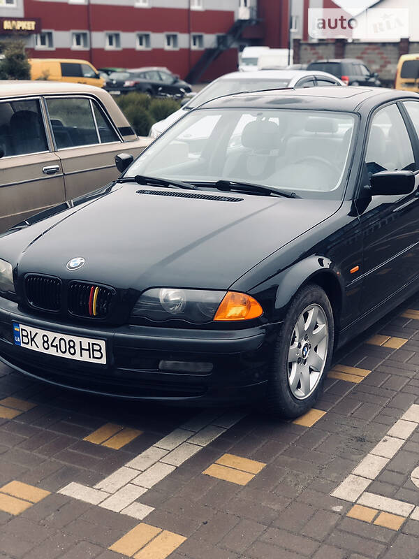 Седан BMW 3 Series 1999 в Рокитном