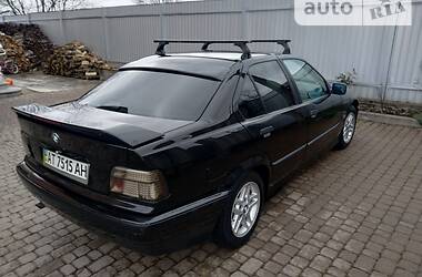 Седан BMW 3 Series 1997 в Надворной