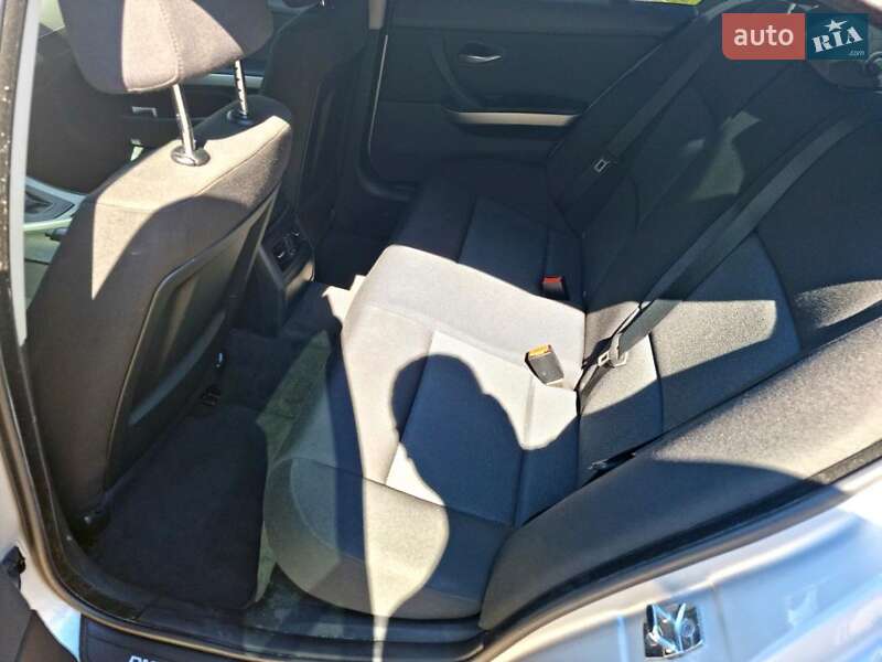 Седан BMW 3 Series 2007 в Черкасах