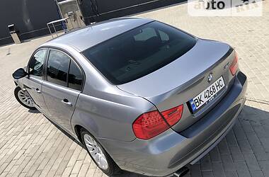 Седан BMW 3 Series 2009 в Здолбунове