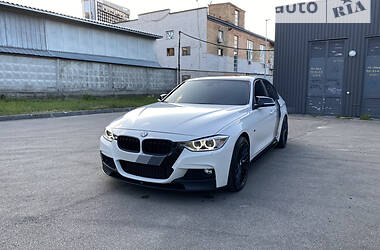Седан BMW 3 Series 2013 в 