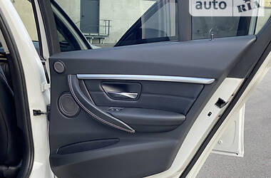 Седан BMW 3 Series 2013 в 