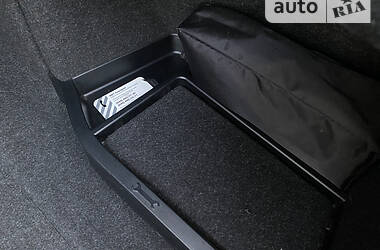 Седан BMW 3 Series 2013 в 
