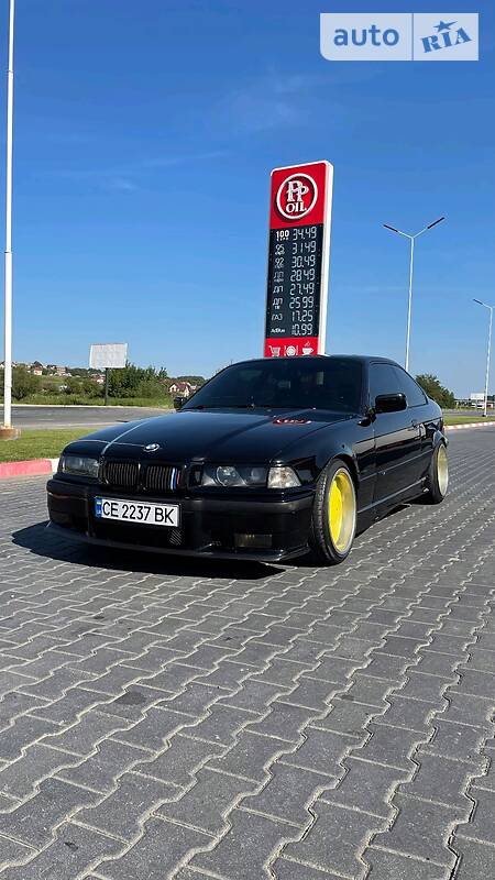 Купе BMW 3 Series 1992 в Черновцах