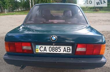 Седан BMW 3 Series 1989 в Золотоноше