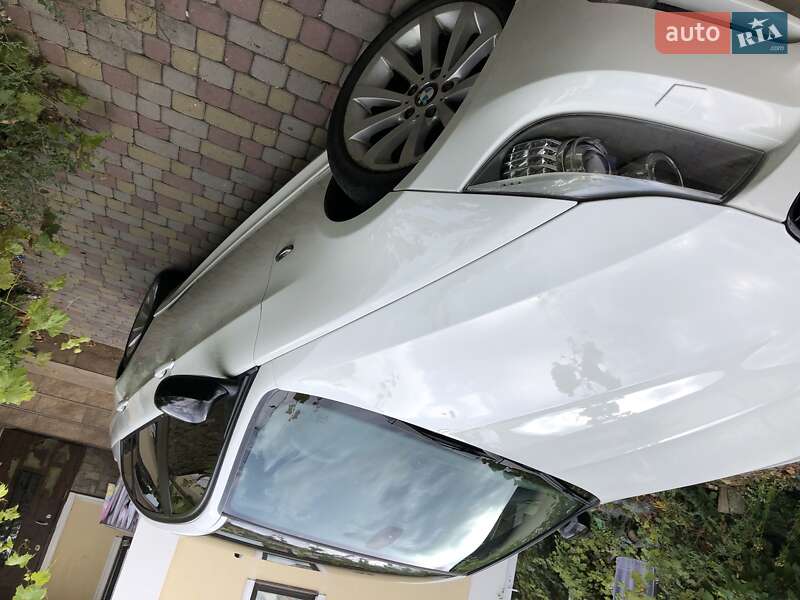 Седан BMW 3 Series 2010 в Днепре