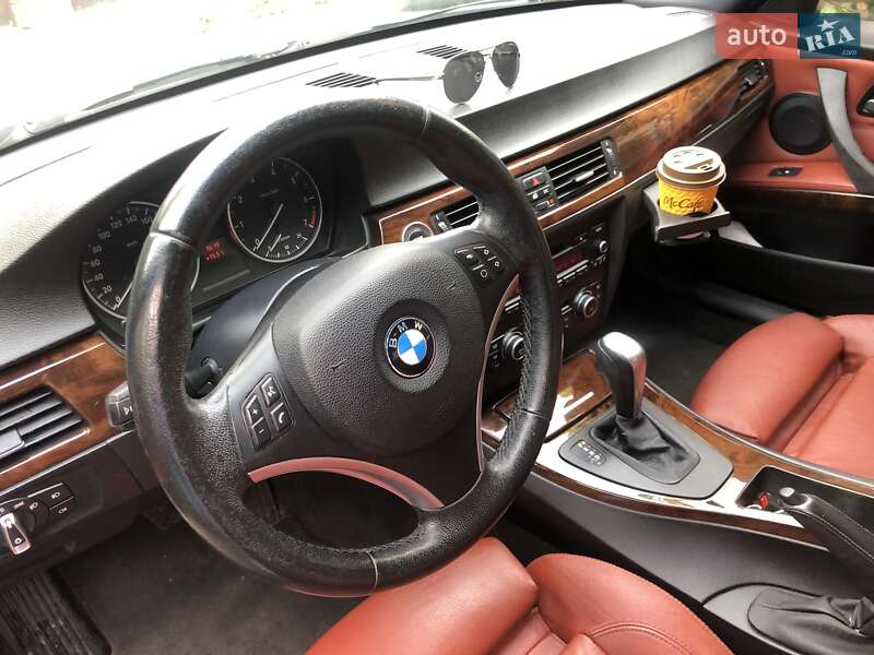 Седан BMW 3 Series 2010 в Днепре