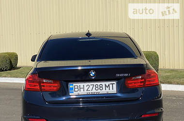 Седан BMW 3 Series 2015 в Одессе