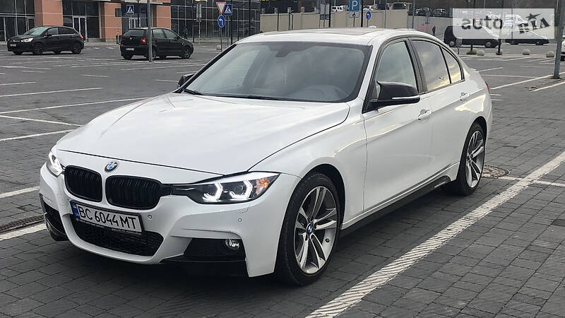Седан BMW 3 Series 2015 в Львове
