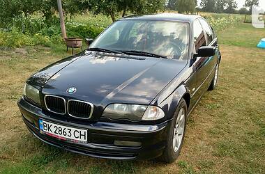 Седан BMW 3 Series 2000 в Заречном